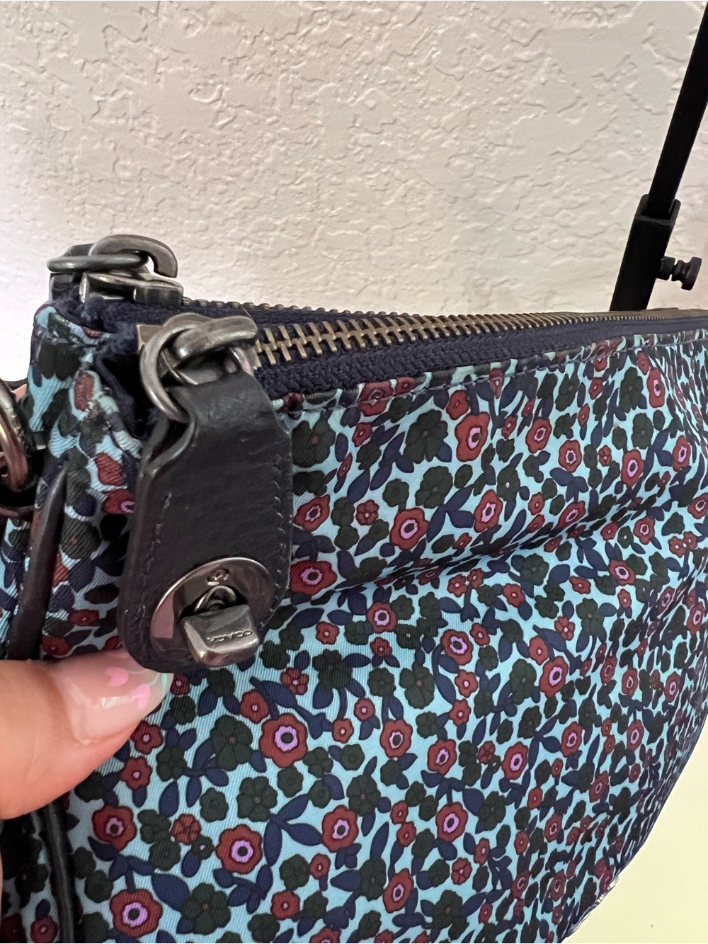 Coach Crossbody Shoulder Bag Blue Floral Pattern🩷💥 - Picture 7 of 9